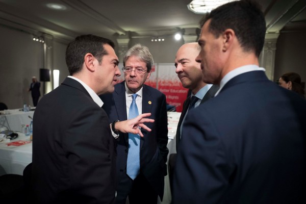 Ο Τσίπρας ζήτησε στήριξη για Κυπριακό και Τουρκία - Επίθεση σε Τουσκ για τις ποσοστώσεις