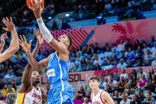 LIVE Eurobasket 2025: Δείτε ζωντανά τον αγώνα Ισπανία - Ελλάδα