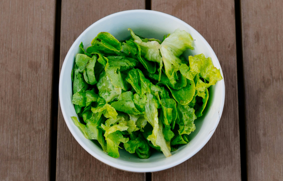 Μαρούλι: Πώς βοηθά την υγεία και γιατί να το τρώμε