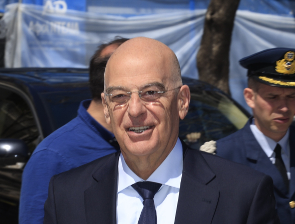 Γιατί το ΠΑΣΟΚ επιτίθεται στον Νίκο Δένδια - Πότε ο υπουργός Άμυνας θα παρουσιάσει την πλατφόρμα του