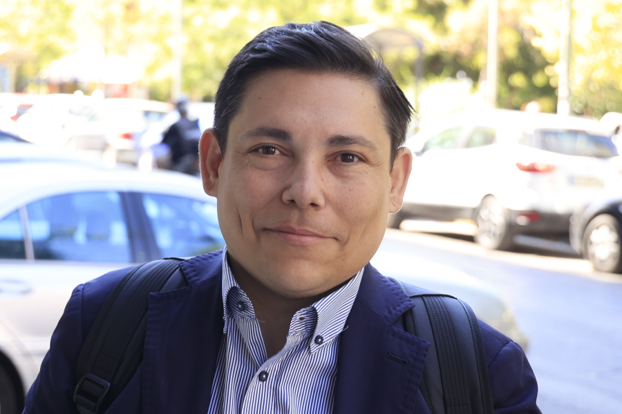 Επανεμφάνιση του Γιάννη Μπουρνού στον ΣΥΡΙΖΑ