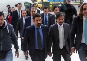 Να παραμείνουν κρατούμενοι οι 8 Τούρκοι αποφάσισε το Πρωτοδικείο Αθηνών