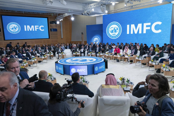 IMF Warns: Natural Disasters Threaten Economic Stability – What Greece Must Do