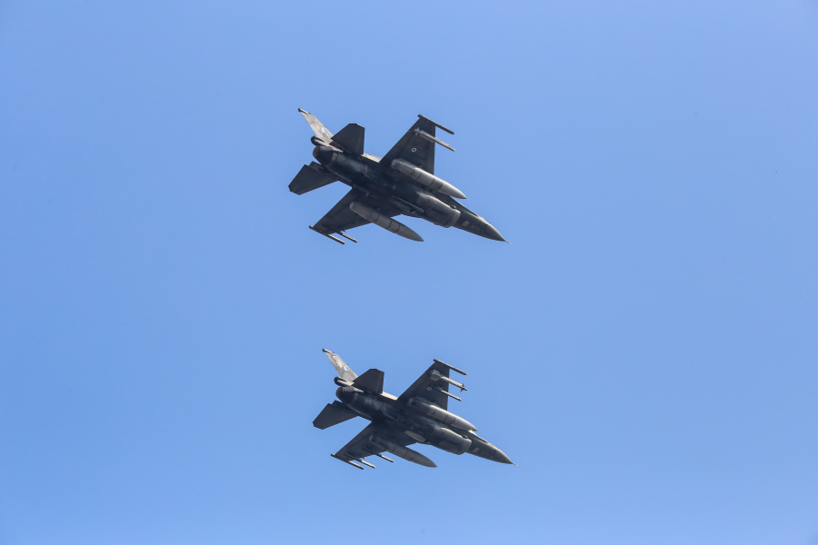 Μπαράζ παραβιάσεων από την Τουρκία, 20 οπλισμένα αεροσκάφη πάνω από το Αιγαίο