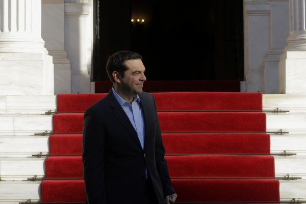 Συμφωνία με τα Σκόπια: Αντιδράσεις για τη γλώσσα και την υπηκοότητα - Η πρόταση μομφής και η νομιμοποίηση