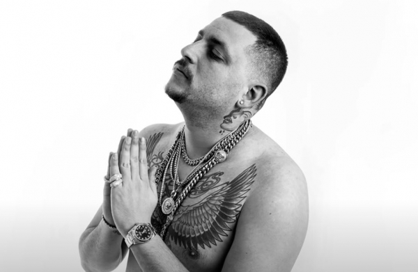 Κυκλοφορεί φωτογραφία του Mad Clip από το νεκροτομείο – Ξέσπασμα Κοψιάλη: «Ντροπιαστικό»