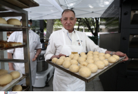 Κρεοπωλεία vs σούπερ μάρκετ: Αρνί, γαλοπούλα, τσουρέκι - Ο απόλυτος οδηγός για τα Χριστούγεννα, ποιος πουλάει φθηνότερα