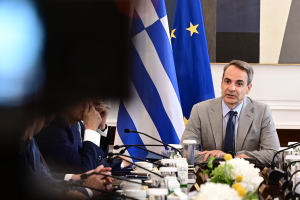 Μητσοτάκης για τους ήρωες πιλότους: «Τα λόγια είναι φτωχά για να περιγράψουν το εθνικό πένθος για την απώλειά τους»