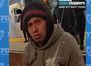 Σοκαριστικό έγκλημα στο μετρό της Νέας Υόρκης: Της έβαλε φωτιά και την παρακολουθούσε να καίγεται (βίντεο)