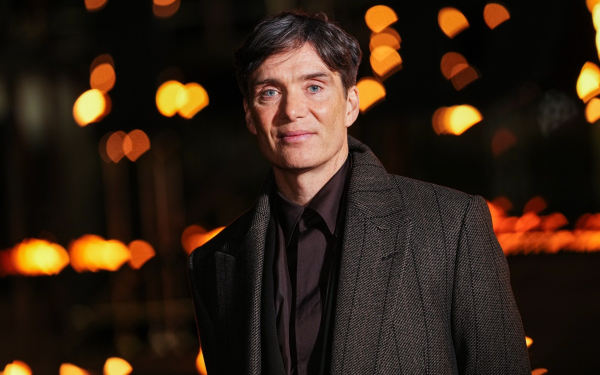 Στην Ελλάδα ο Κίλιαν Μέρφι για γυρίσματα ταινίας – Το καπνεργοστάσιο που έγινε φυλακή