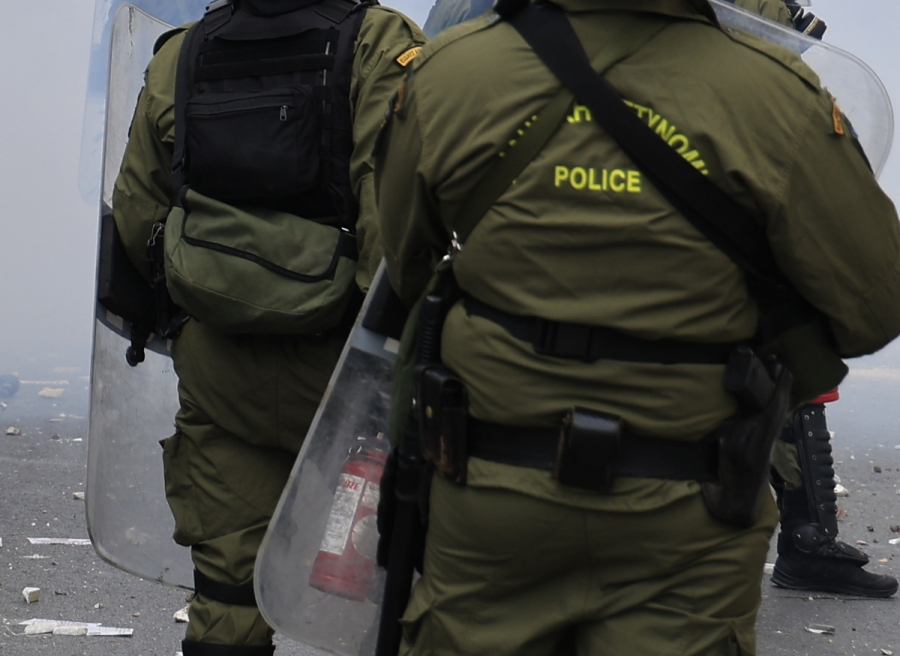 Αμπελόκηποι: Νεκρός αστυνομικός των ΜΑΤ