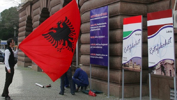 Κρίση, διαφθορά και εκλογές στην Αλβανία