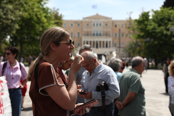 «Το επίδομα 500 ευρώ κάθε Χριστούγεννα στο Δημόσιο δεν είναι απάντηση στο αίτημα για 13ο και 14ο μισθό»