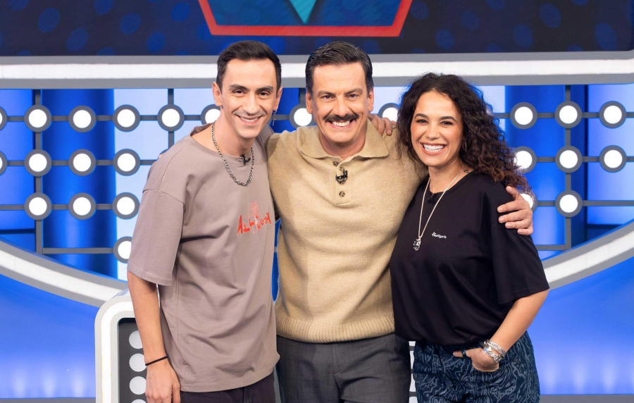 «5Χ5» Celebrity: Ο Θάνος Κιούσης υποδέχεται την Πηνελόπη Πλάκα και τον Τόλη Παπαδημητρίου