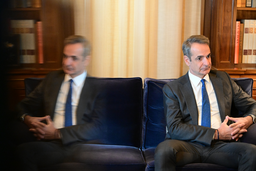 Εκλογές το 2026 και δίλημμα για τον εκλογικό νόμο