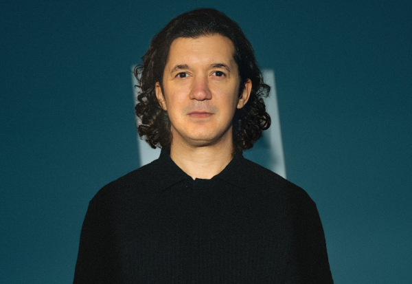 Ο Nick Varon γιορτάζει 20 χρόνια μουσικής με ένα μοναδικό Sunset Boat Party