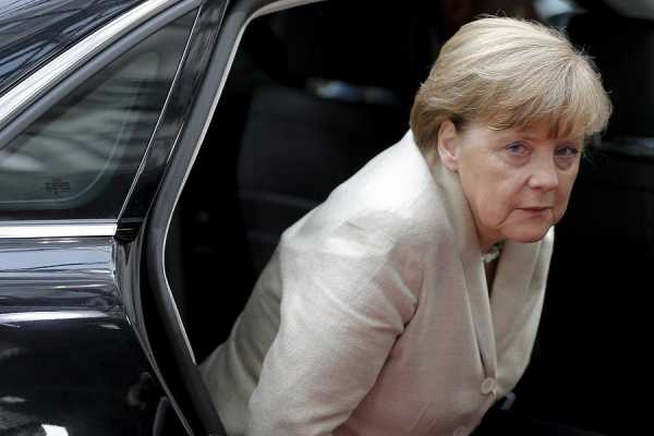 Μέρκελ: «Θέλουμε την Ελλάδα στην ευρωζώνη παρά τις πολιτικές διαφορές»