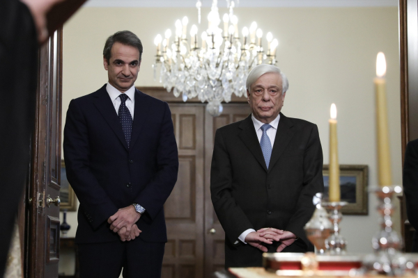 Όταν ο Μητσοτάκης κατηγορούσε τον Παυλόπουλο για «πελατειακό κράτος»