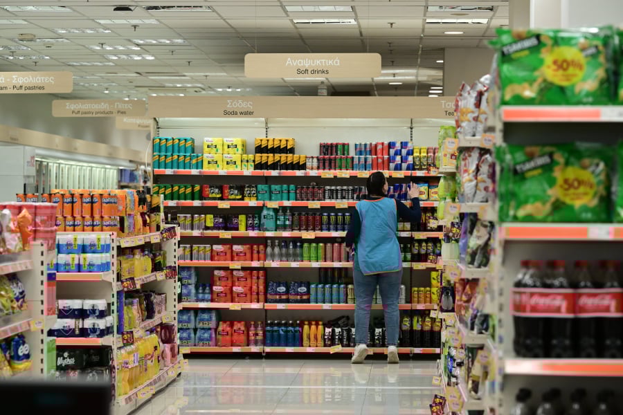 Στο 2,9% ανήλθε ο πληθωρισμός τον Αύγουστο – Αυξήσεις «φωτιά» σε φρούτα, καφέ, σοκολάτες, ενοίκια