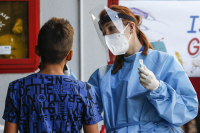 Ιταλία: Ξεκινά νωρίτερα ο εμβολιασμός των παιδιών 5 - 11 ετών για τον κορονοϊό