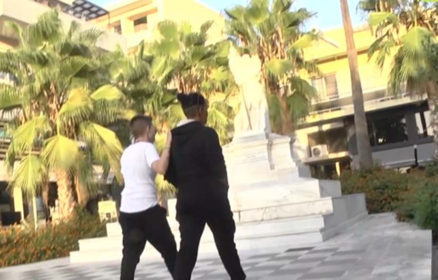 Αμαλιάδα: Συγκλονίζει η μητέρα του Παναγιωτάκη - «Η Ειρήνη το έβαλε στον καναπέ και έκανε εμετό με αίμα»