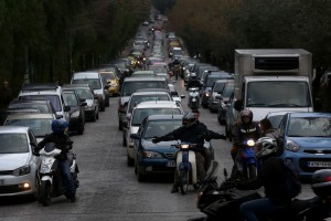 ΑΑΔΕ: Στο taxisnet τα "ραβασάκια" για 436.653 ανασφάλιστα ΙΧ - Τα πρόστιμα