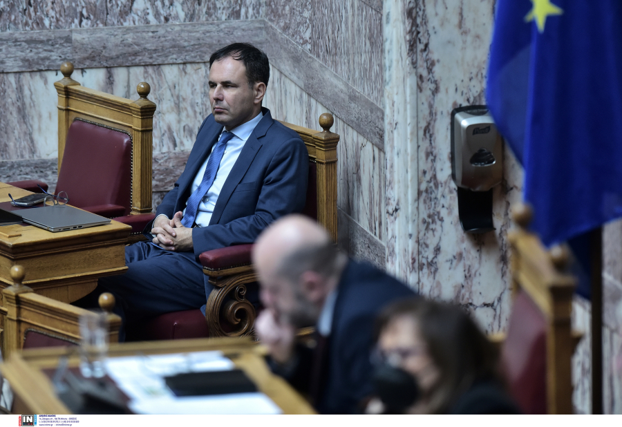 Πρώτο σενάριο για τον Πατέλη