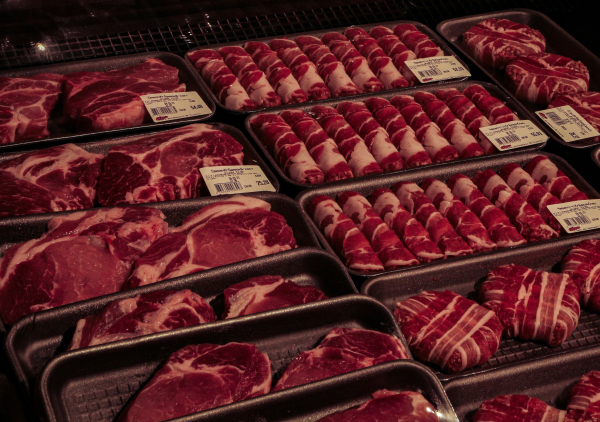 Είχε... πρόγραμμα: Έκλεψε από το αφεντικό του 20 τόνους κρέας μέσα σε μία τριετία