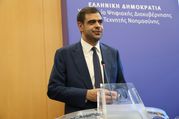 Μαρινάκης ενόψει ΔΕΘ: «Έμφαση στη μεσαία τάξη, στις επιχειρήσεων και στη στήριξη των οικογενειών