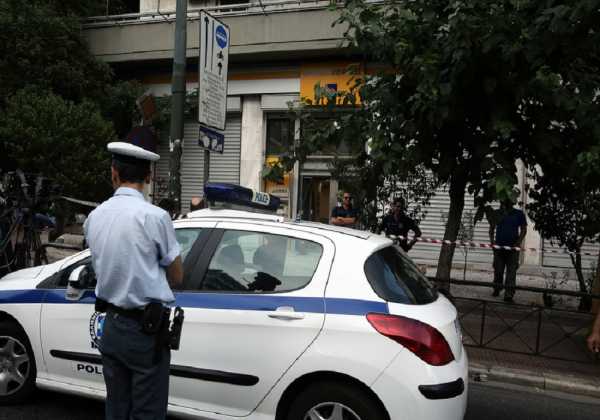 Τηλεφώνημα για βόμβα στο εκπτωτικό χωριό στα Σπάτα