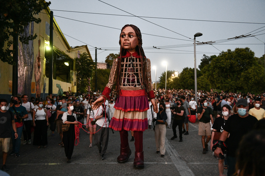 «Κάτοικοι» ακύρωσαν το πέρασμα της Αμαλ από το Μεταξουργείο – Ένταση και χημικά (βίντεο)