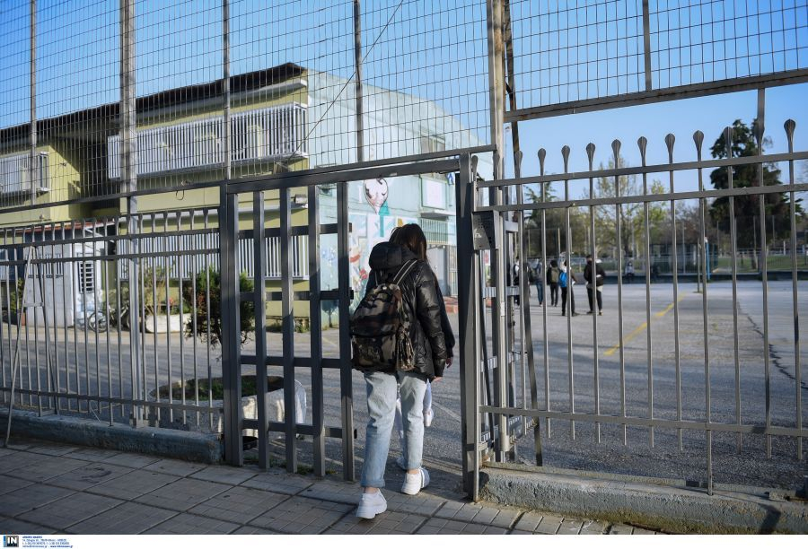 Από ατύχημα η πτώση της μαθήτριας σε σχολείο στο Πέραμα, πώς βρέθηκε στο κενό