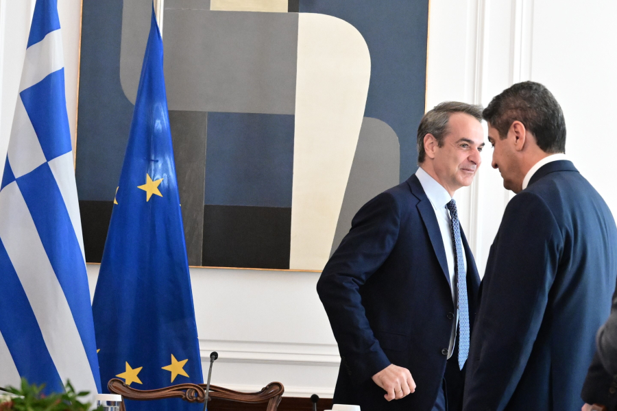 Σπιράλ αποδρομής στο Μαξίμου, αδυναμία αλλαγής ατζέντας από Μητσοτάκη