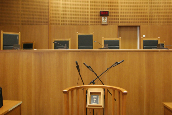 Απίστευτη καταγγελία στη Μαγνησία: Ξυλοφόρτωσε την κόρη του επειδή δεν καθάρισε το δωμάτιό της