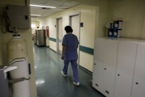 Σάλος με τις ερωτικές περιπτύξεις στο νοσοκομείο των Τρικάλων, τι απαντάει η διοίκηση