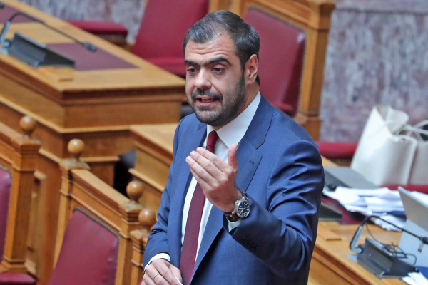 Νέα επίθεση Μαρινάκη κατά Τσίπρα: «Οι αυταπάτες του έχουν μετατραπεί ξεκάθαρα σε πολιτικές απάτες»