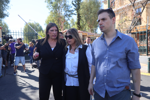 Χήρα Βαλυράκη: «Στυγερό έγκλημα, οι κατηγορούμενοι είναι βίαιοι χρυσαυγίτες»