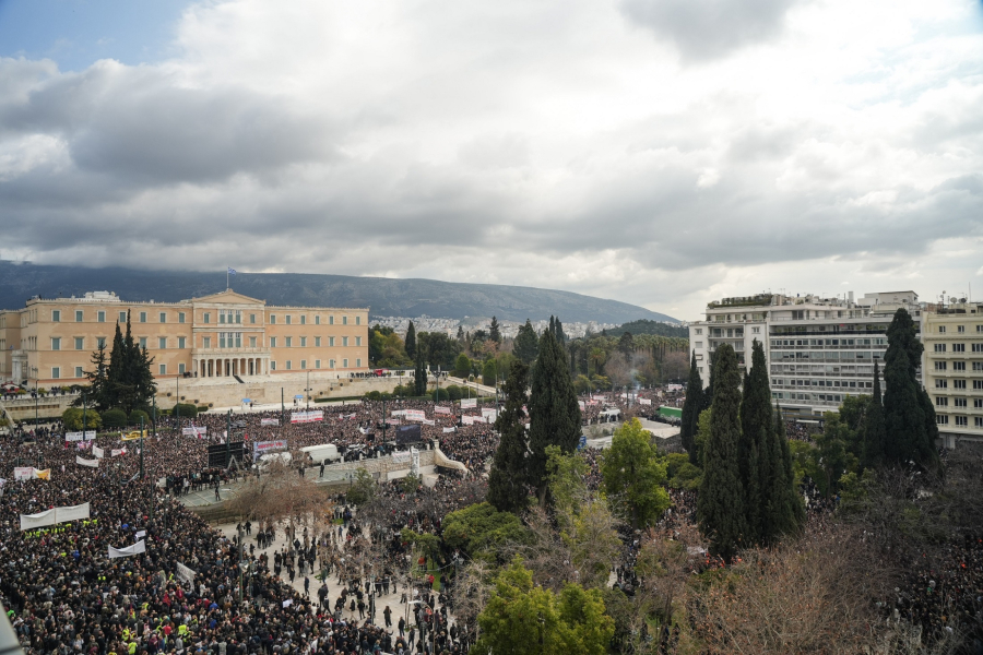 Τα Τέμπη τους ακολουθούν - Η κυβέρνηση με την πλάτη στον τοίχο