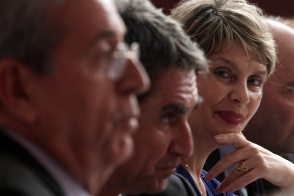 Ο Μητσοτάκης διέγραψε την Παπακώστα από την κοινοβουλευτική ομάδα