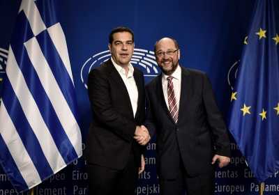 Τσίπρας σε Σούλτς: Η Ευρώπη να δώσει λύσεις σε κοινωνικά και οικονομικά ζητήματα