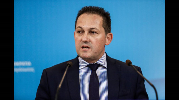 Πέτσας: H στοχοποίηση Θεοχάρη από ΣΥΡΙΖΑ πέφτει στο κενό