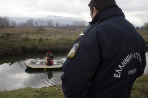 Νέο σύστημα παρακολούθησης μεταναστών εξοπλίζει την αστυνομία