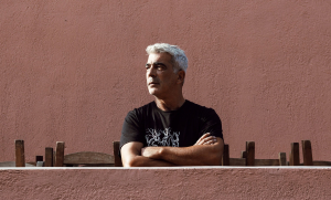 Ο Δημήτρης Μυστακίδης για μια τελευταία εμφάνιση στον Σταυρό του Νότου