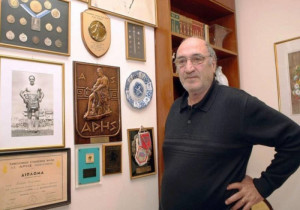 Βρέθηκε ο θρύλος του Άρη, Αλέκος Αλεξιάδης