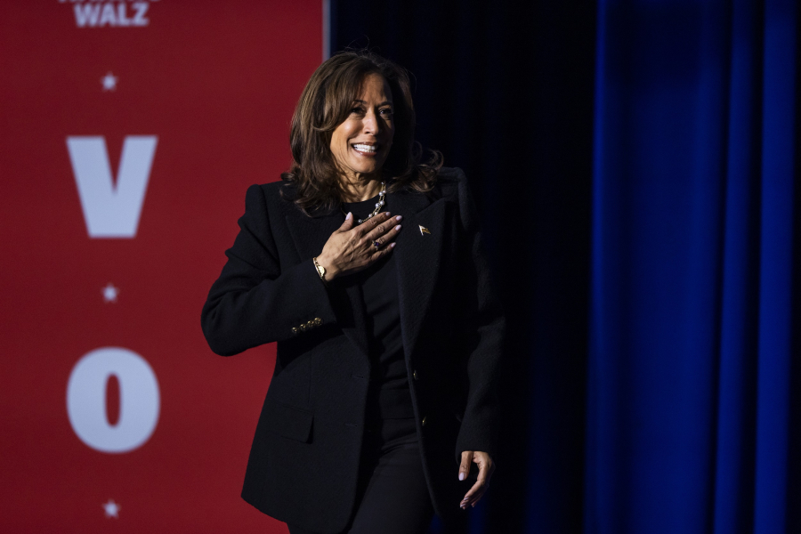 Φορτισμένη ομιλία Χάρις: Μπαίνουμε σε σκοτεινή εποχή, μην εγκαταλείψετε τη μάχη