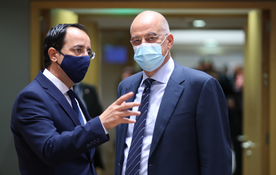 Συνάντηση Δένδια - Χριστοδουλίδη με τον Μπορέλ για τις επικείμενες προκλήσεις της Τουρκίας στα Βαρώσια