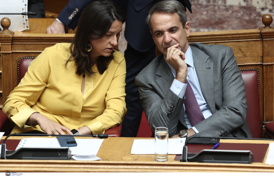 Σε δημόσια διαβούλευση από τη Δευτέρα το νομοσχέδιο για την ψήφο των αποδήμων -Πότε θα ψηφιστεί