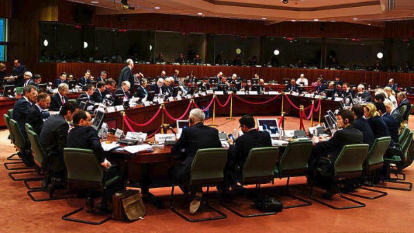 DIW: Να χαλαρώσει η πολιτική της λιτότητας και να εξεταστεί η ελάφρυνση του χρέους των χωρών του νότου