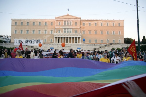 Σε εξέλιξη το Athens Pride - Μηνύματα Τσίπρα, υπουργών και αντιπολίτευσης