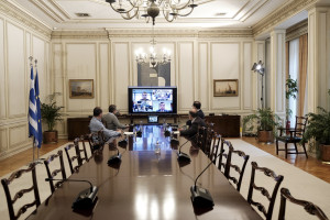 Αυτό είναι το war room του Μαξίμου: O... βιολιστής Γρηγόρης Δημητριάδης και η ομάδα κρούσης (pics&vid)